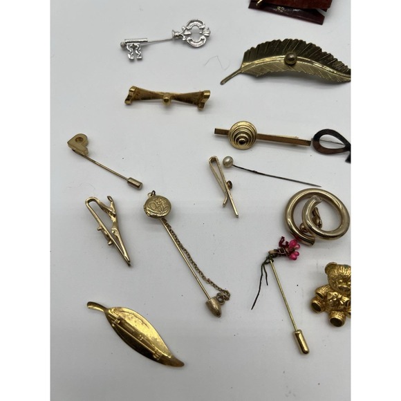 Vintage Estate Jewelry  Mix Rhinestone Costume Sign untested Brooches & Hat Pins - Picture 2 of 5